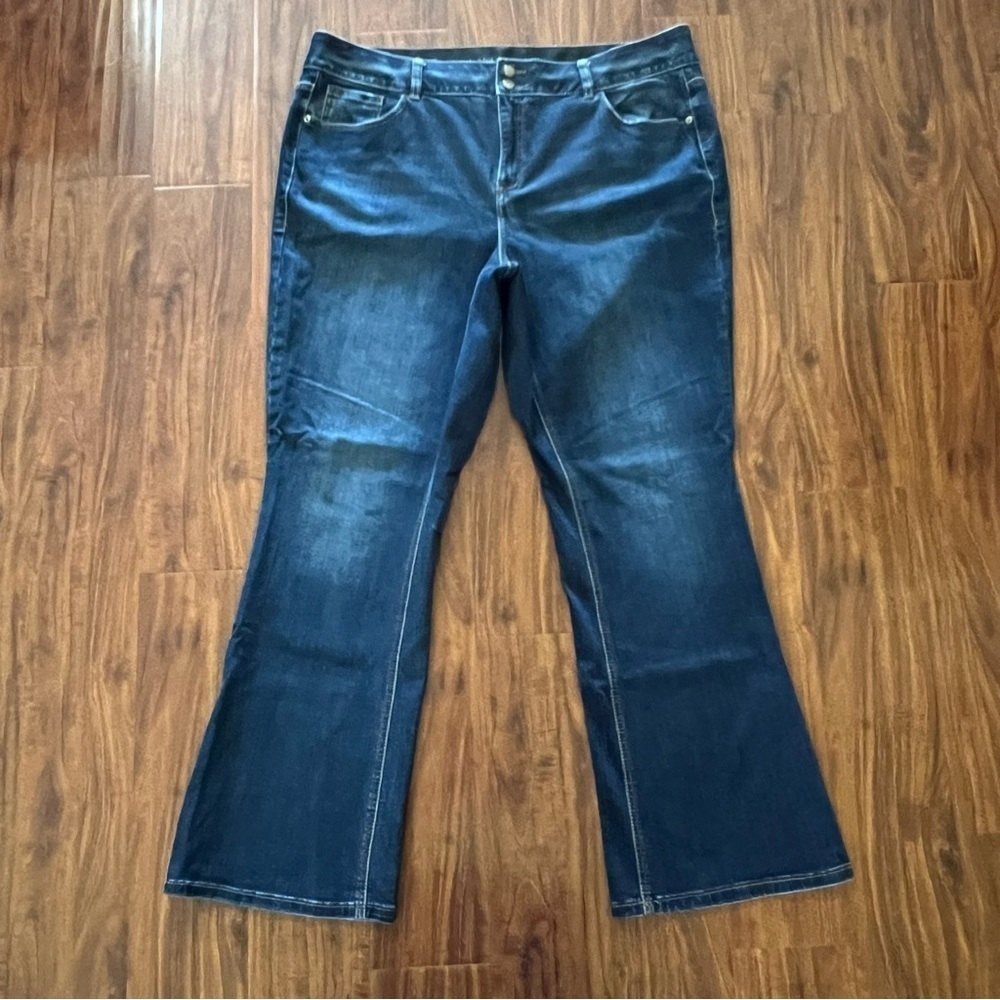 Lane Bryant Tighter Tummy Technology Bootcut Jeans Regular Fit size 20